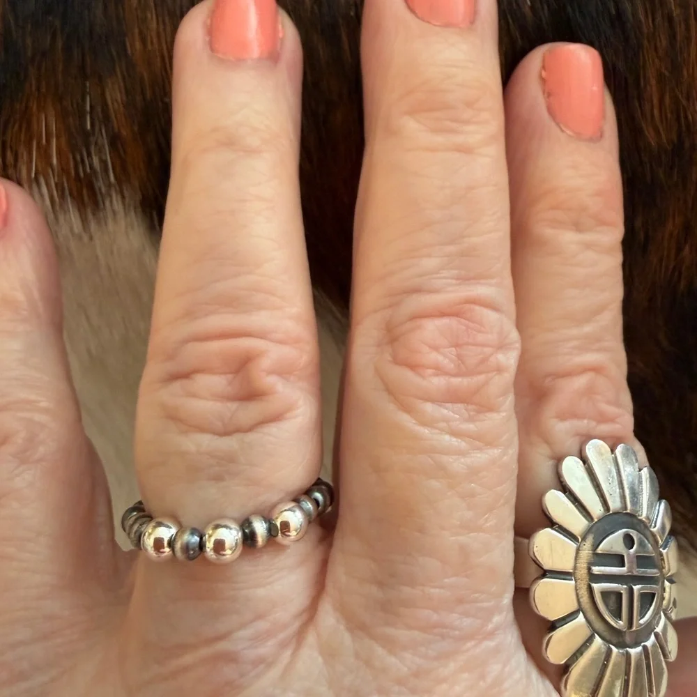 ❤️ 3mm Desert Pearl & Shiny Beads Sterling Silver Stretchy Adjustable Ring